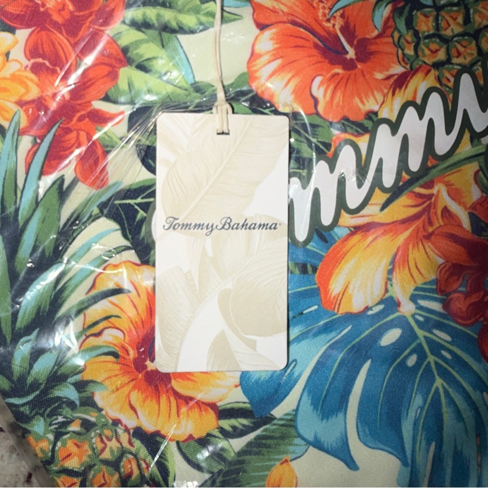 NWT Tommy Bahama Pineapple Blooms Tote Tropical Floral Unopened Bag New - Picture 4 of 8